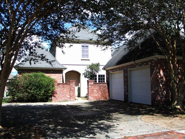 19435 S Harrells Ferry Rd, Baton Rouge, LA 70816