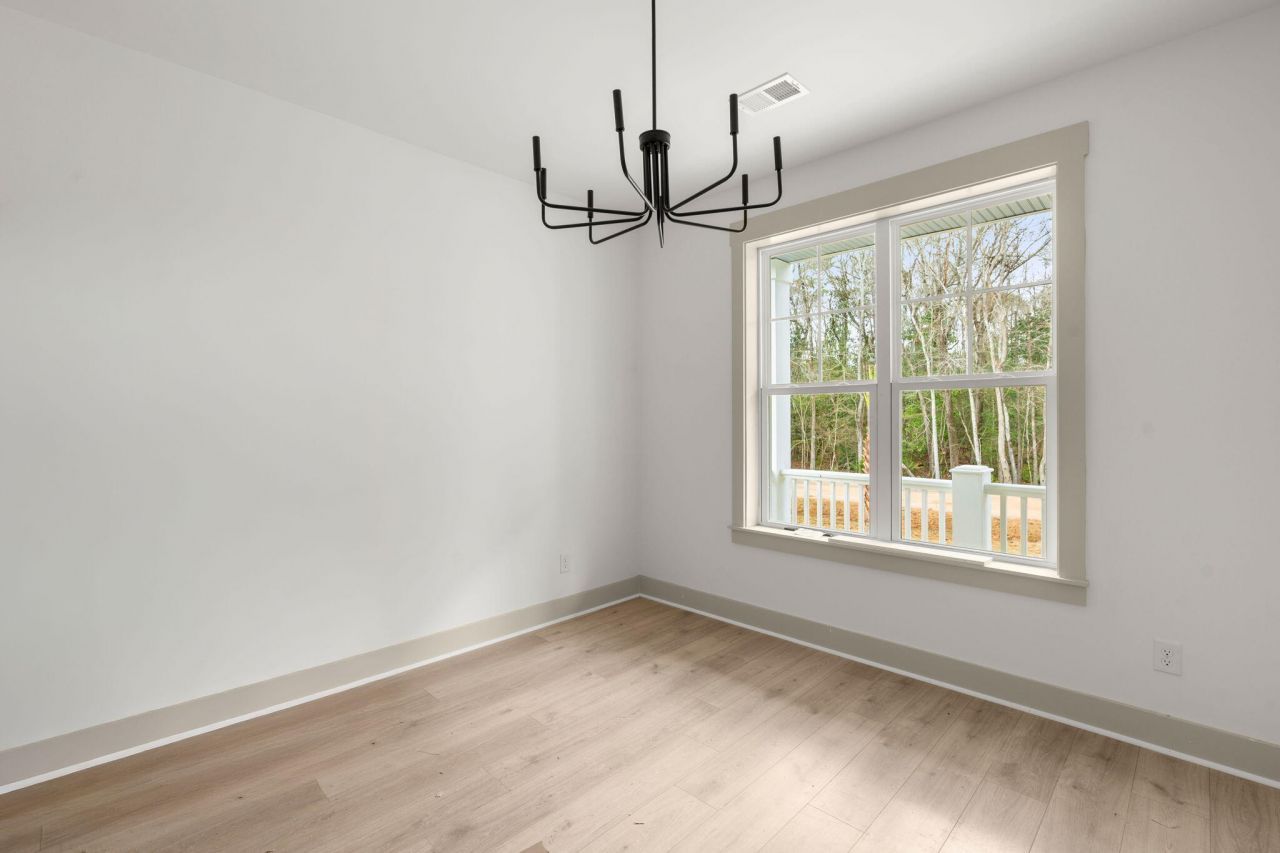 1304 Mccrae Drive Photo 11