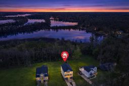 1304 Mccrae Drive photo 4