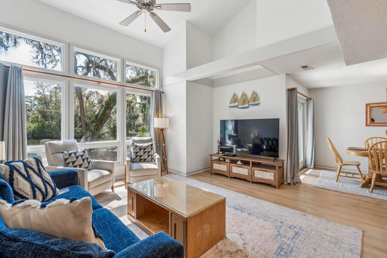 485 Sea Cloud Circle Photo 16