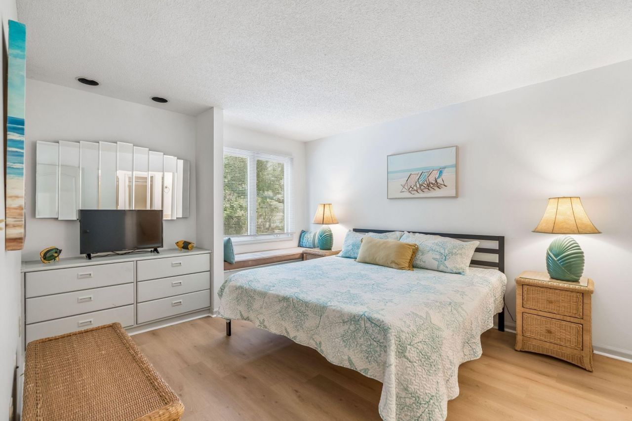 485 Sea Cloud Circle Photo 34