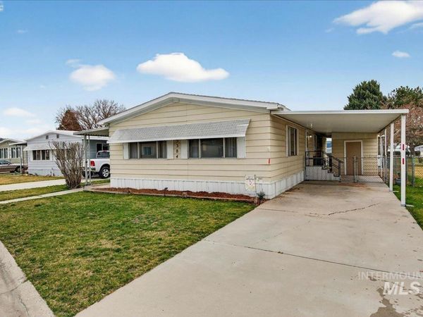 5384 N Glencrest Ln, Boise, ID 83714