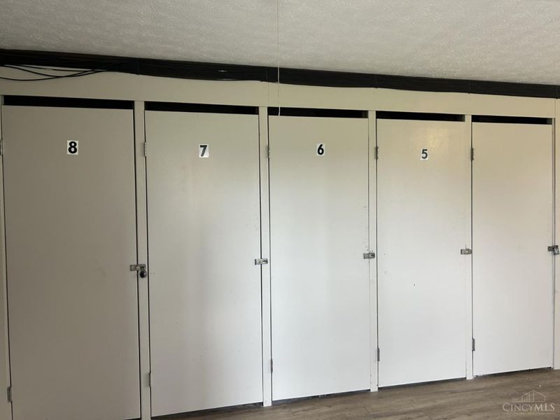 5617 Cheviot Road, Green Township, OH 45247 Photo 7