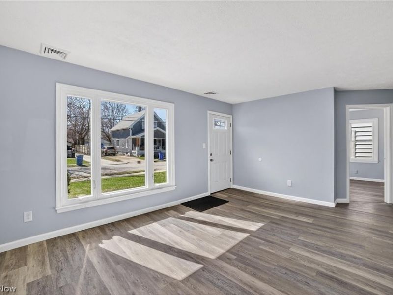 13510 Bennington Avenue, Cleveland, OH 44135 Photo 6