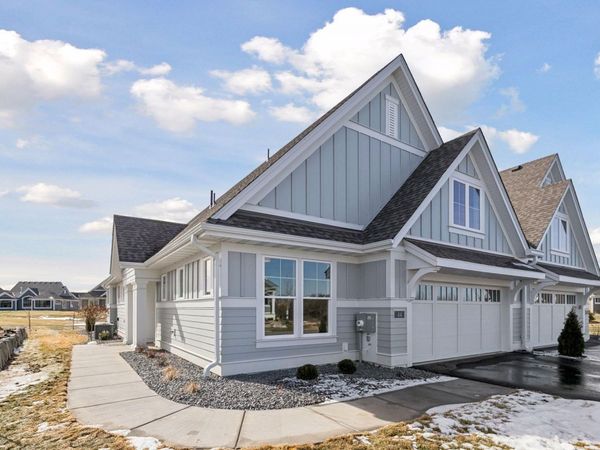 48 Spring Farm Road, North Oaks, MN 55127