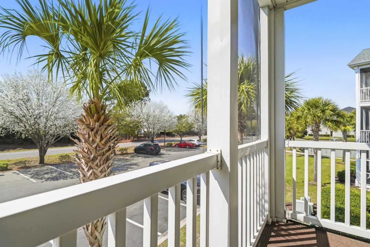 2020 Cross Gate Blvd Photo 20