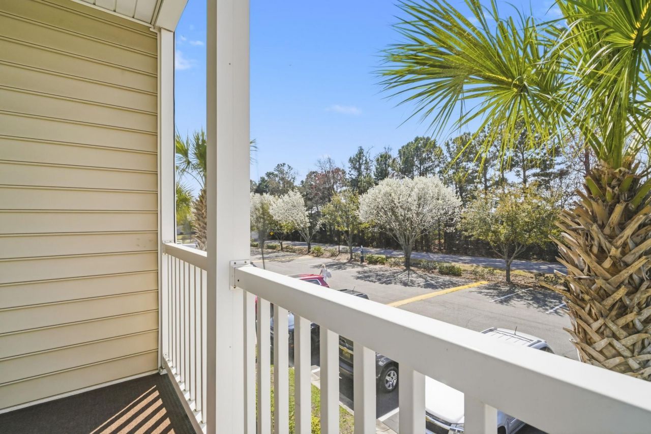 2020 Cross Gate Blvd Photo 21