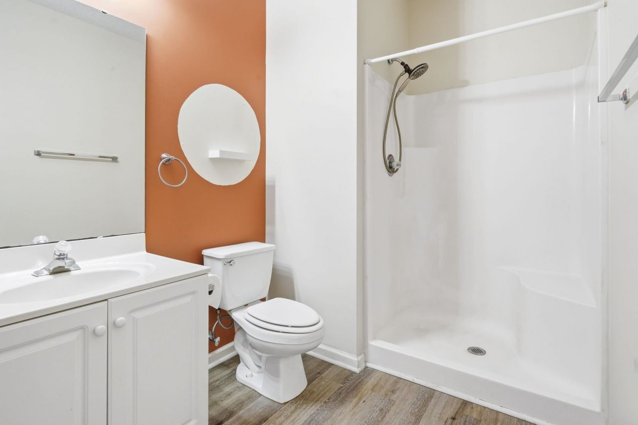 2020 Cross Gate Blvd Photo 27