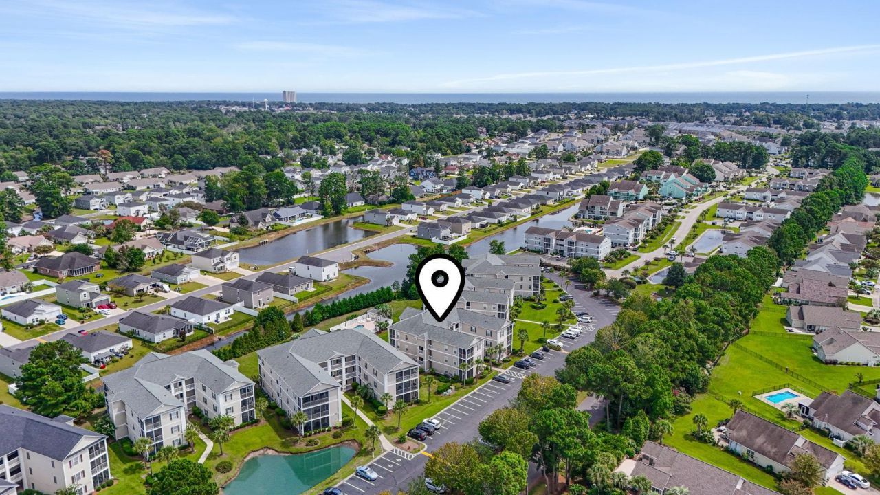 2020 Cross Gate Blvd Photo 36