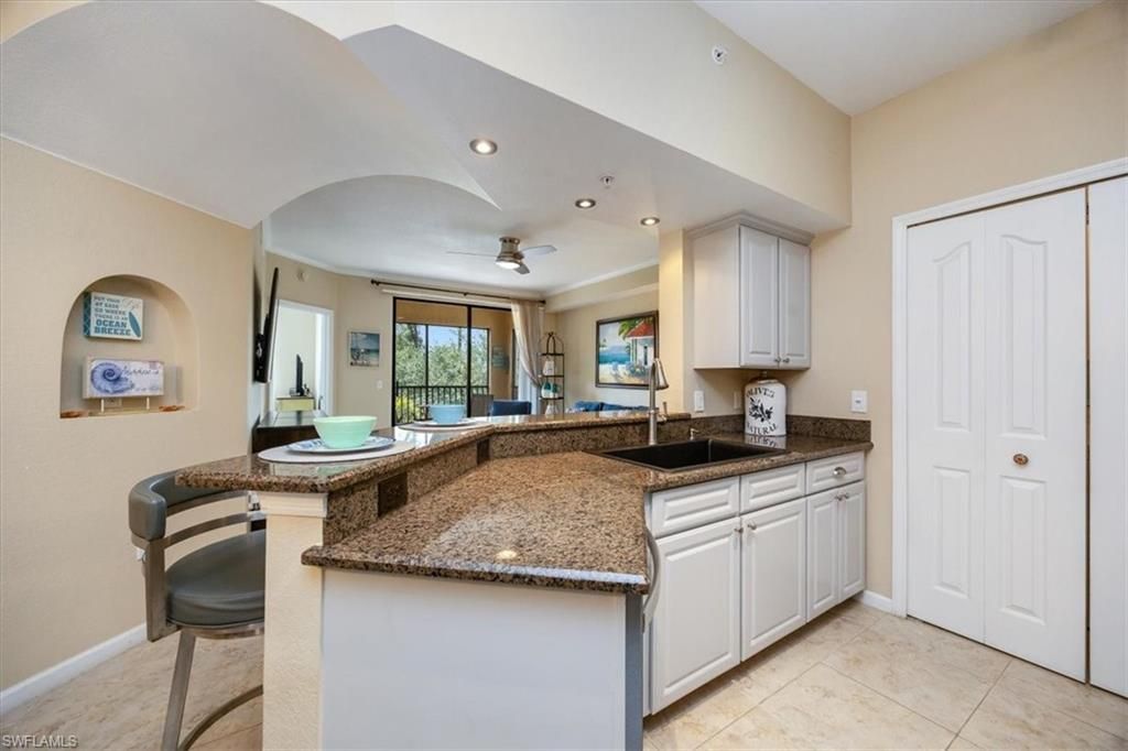 12970 Positano Cir, Unit 301, Naples, FL 34105 Photo