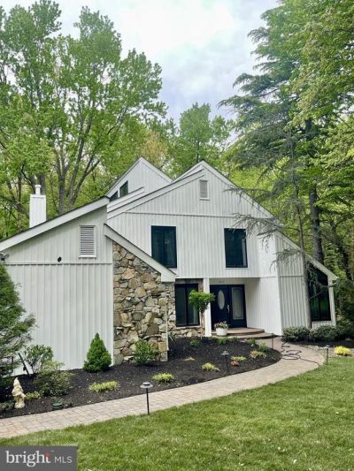 1025 Riverton Road, Moorestown, NJ 08057 Main Photo