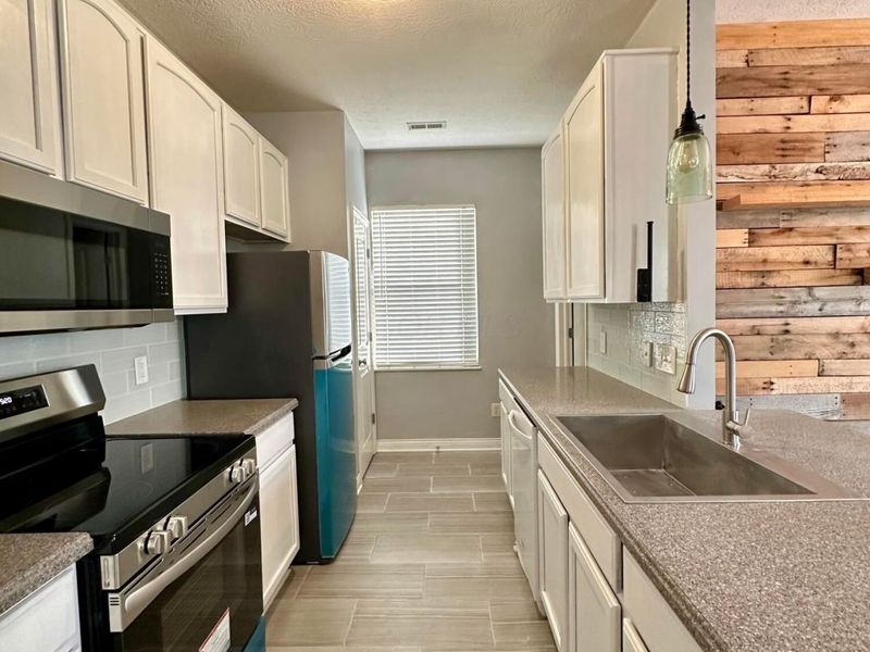 4645 Grand Strand Drive , Grove City, OH 43123 Photo 10