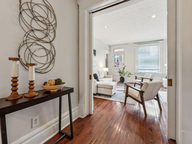 915 Dennison Avenue, Columbus, OH 43201 Photo 11