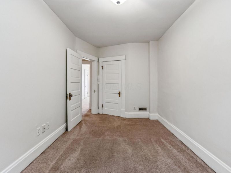 915 Dennison Avenue, Columbus, OH 43201 Photo 21