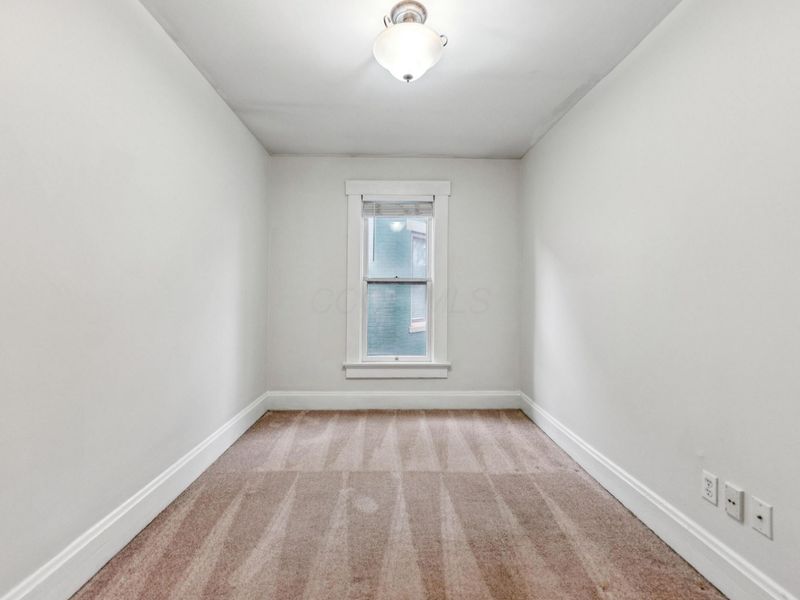 915 Dennison Avenue, Columbus, OH 43201 Photo 22