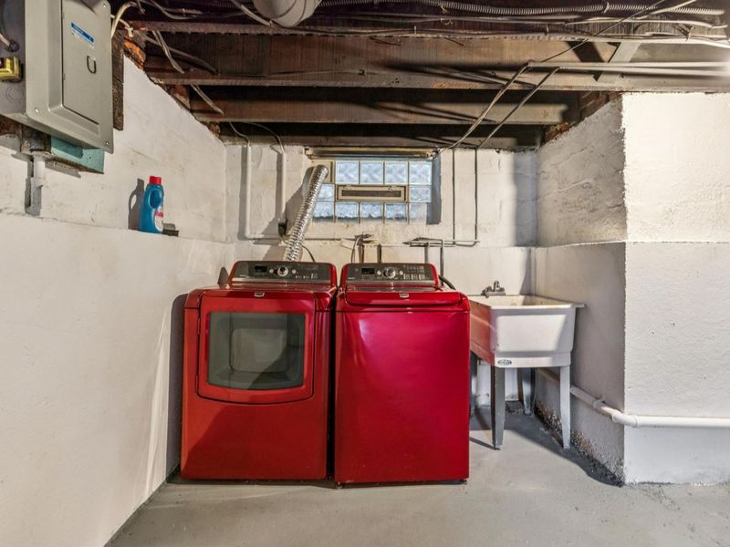 915 Dennison Avenue, Columbus, OH 43201 Photo 24