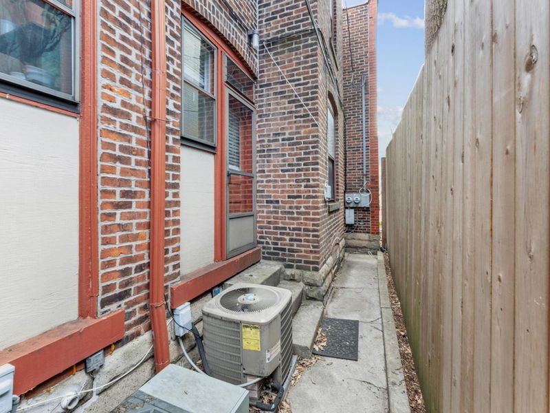 915 Dennison Avenue, Columbus, OH 43201 Photo 32