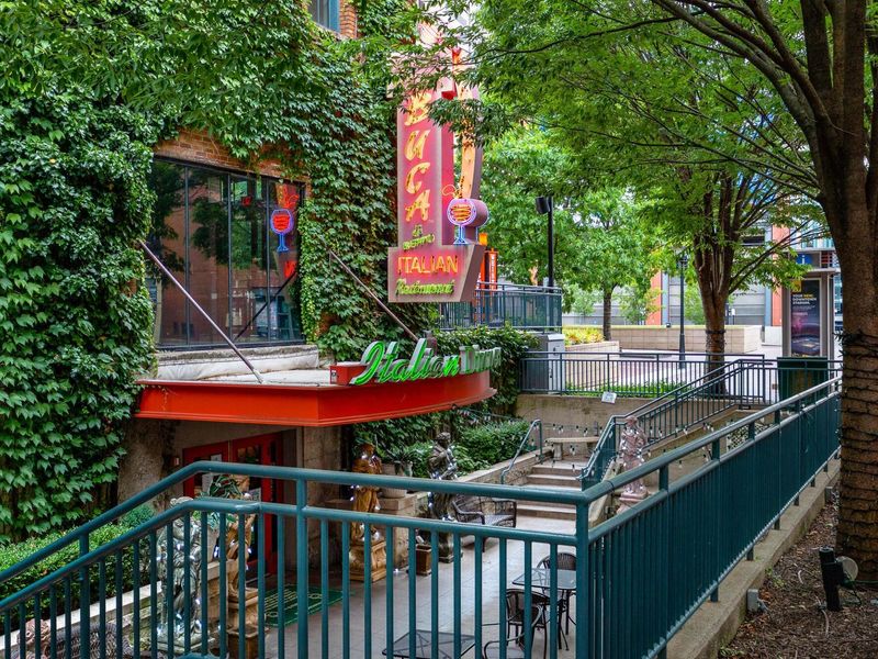 915 Dennison Avenue, Columbus, OH 43201 Photo 42