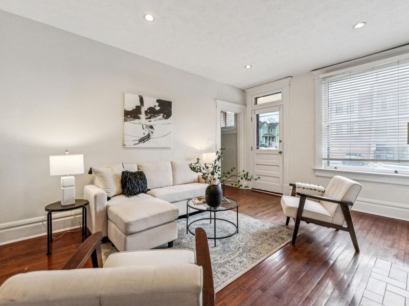 915 Dennison Avenue, Columbus, OH 43201 Photo 6