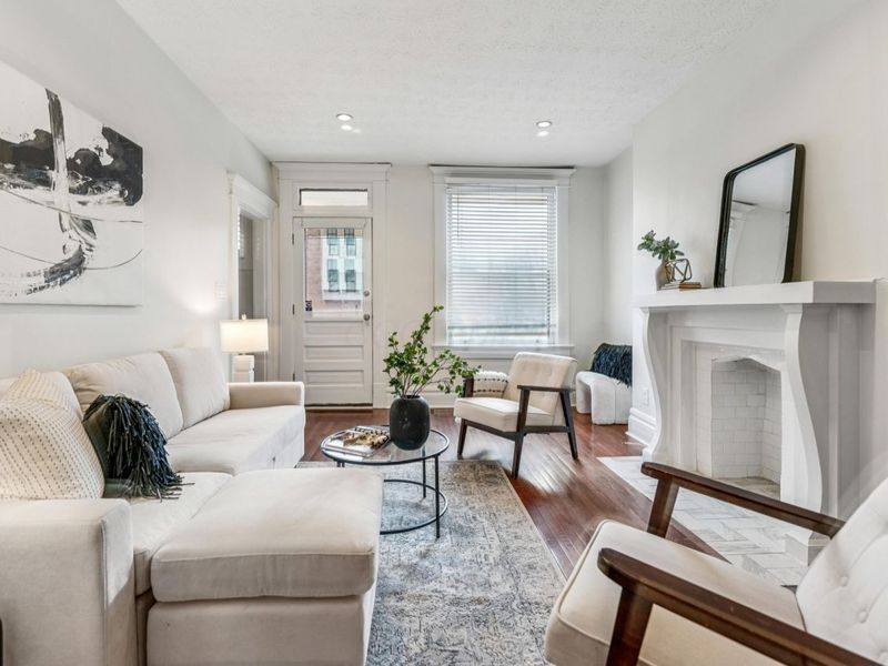 915 Dennison Avenue, Columbus, OH 43201 Photo 6