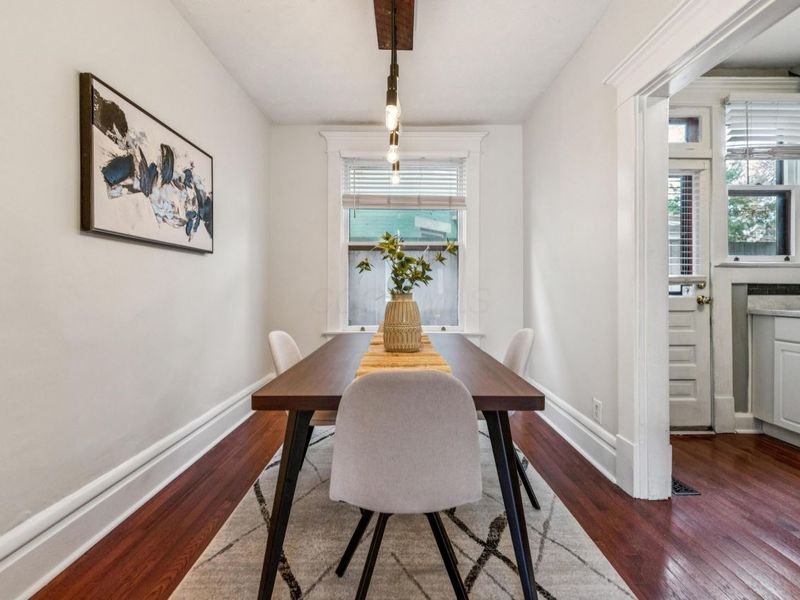 915 Dennison Avenue, Columbus, OH 43201 Photo 8