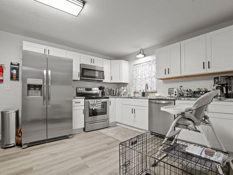 10983 Hebron Road , Buckeye Lake, OH 43008 Photo 18