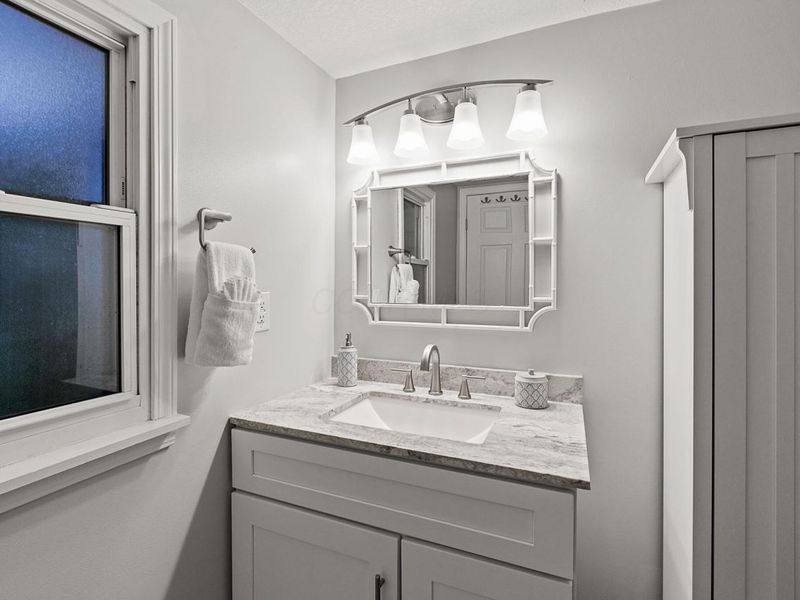 10983 Hebron Road , Buckeye Lake, OH 43008 Photo 22