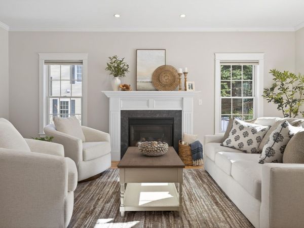 10 Eagles Way, Unit 10, Cumberland, ME 04110