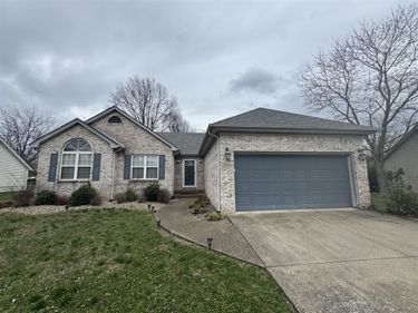 1605 Knob Hill Road , Elizabethtown, KY 42104