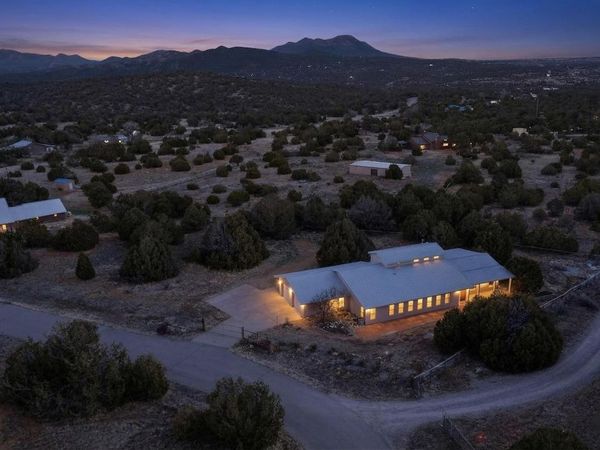 26 Juniper Hill Loop, Cedar Crest, NM 87008