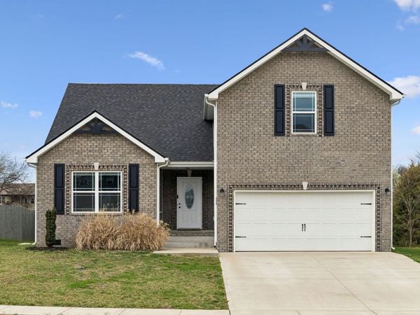 924 Burley Barn Rd , Clarksville, TN 37042