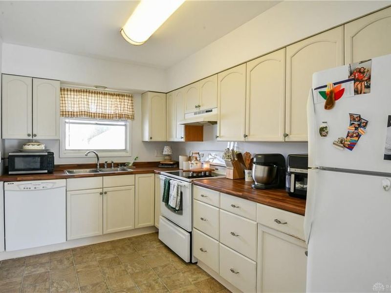 103 Charles Place, Englewood, OH 45322 Photo 12