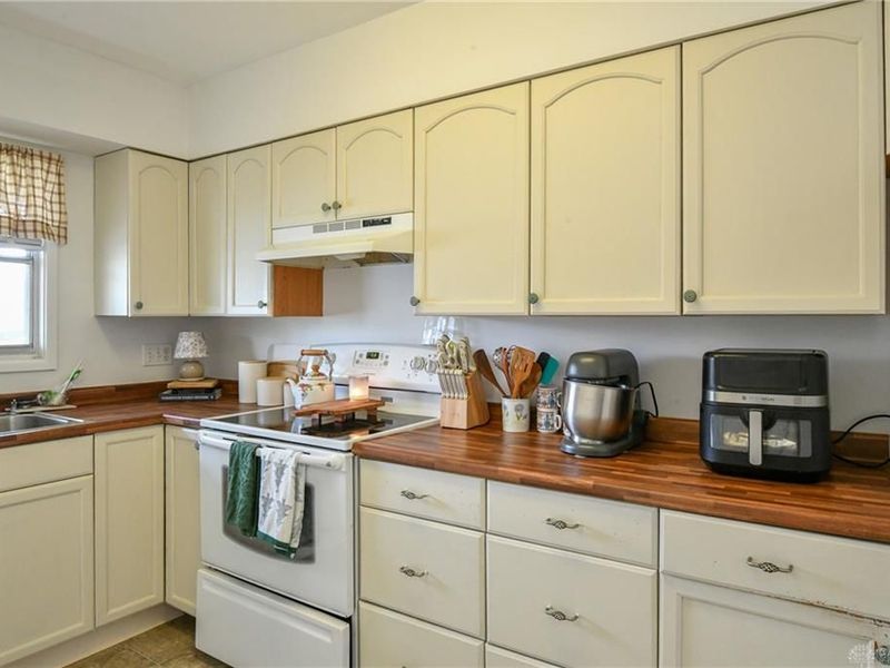 103 Charles Place, Englewood, OH 45322 Photo 13