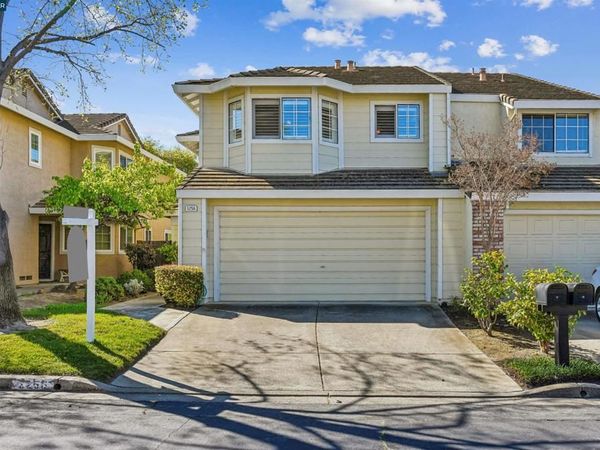5256 Pebble Glen Dr, Concord, CA 94521