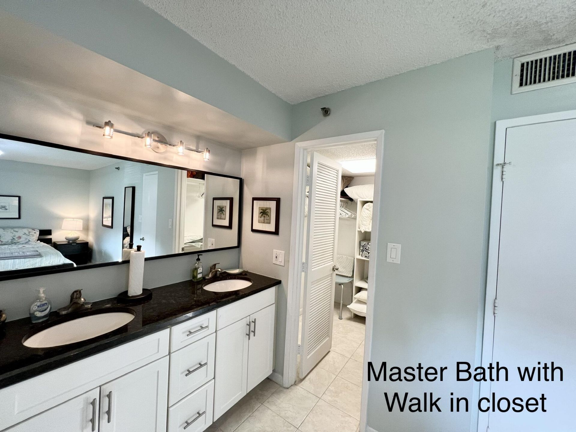 2025 Lavers Circle, Unit D107, Delray Beach, FL 33444 Photo