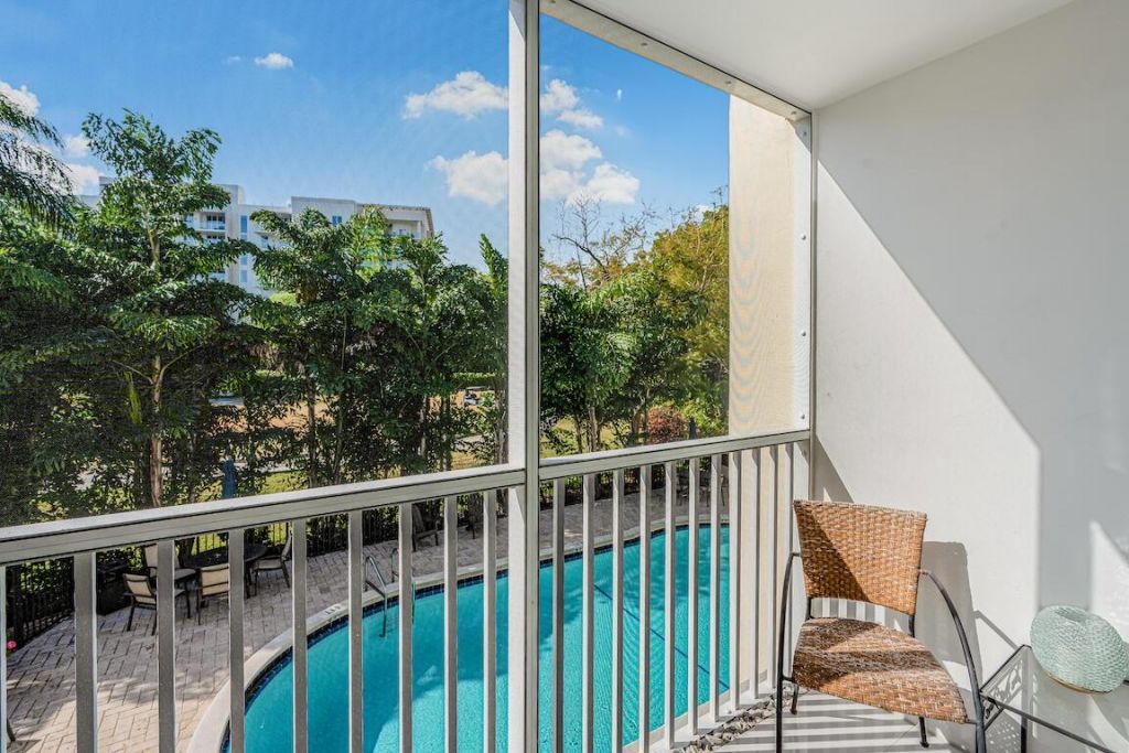 200 E Royal Palm Road, Unit 2080, Boca Raton, FL 33432 Photo