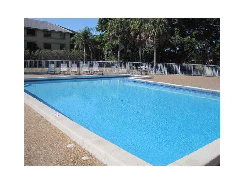 8917 NW 28th Drive, Unit 52d, Coral Springs, FL 33065 Photo