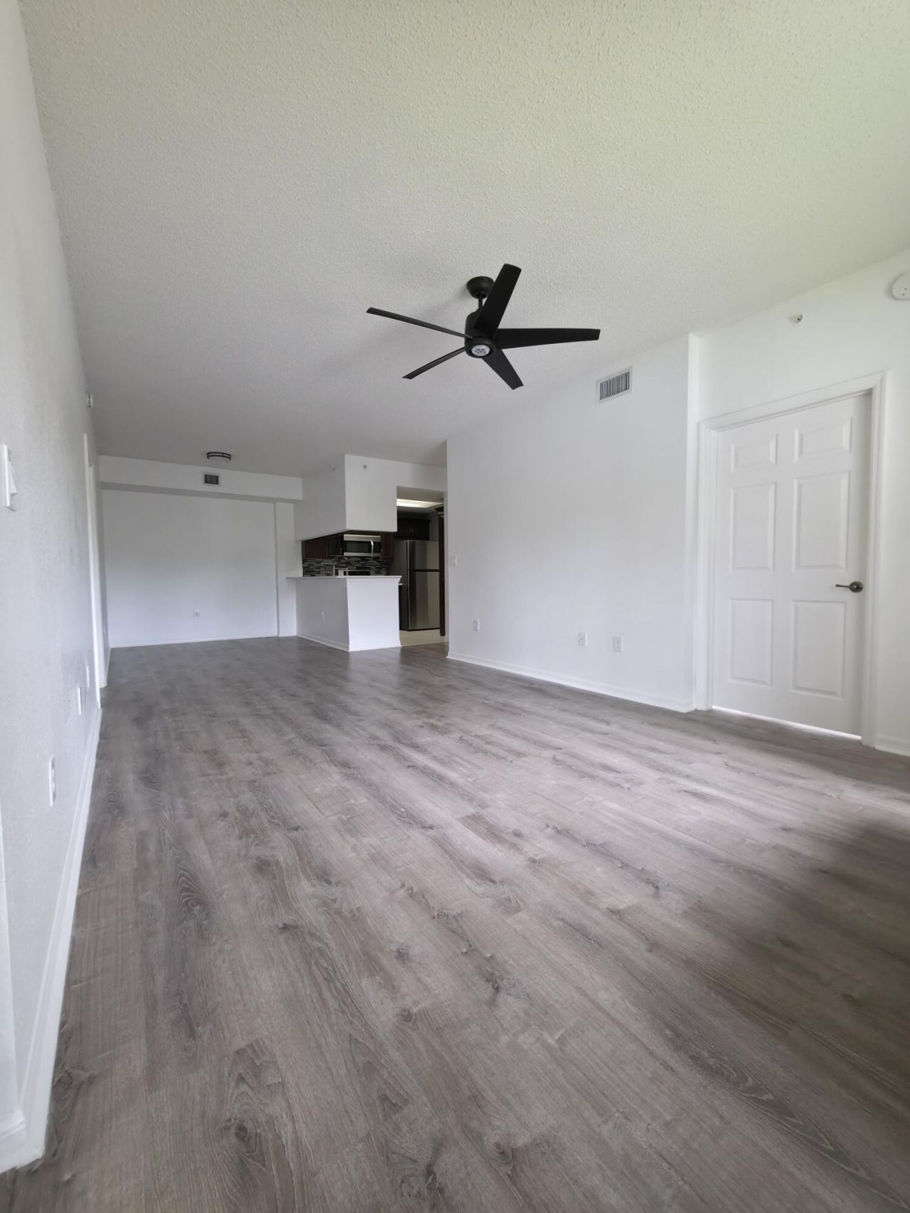 2805 Veronia Drive, Unit 204, Palm Beach Gardens, FL 33410 Photo