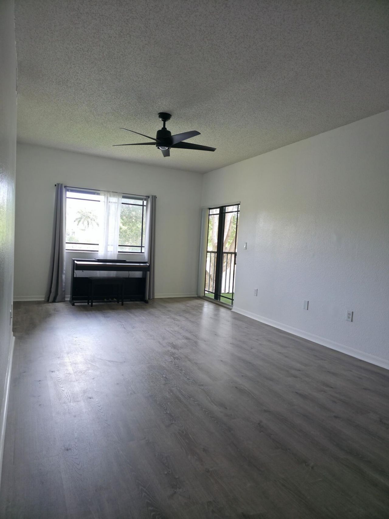 2805 Veronia Drive, Unit 204, Palm Beach Gardens, FL 33410 Photo