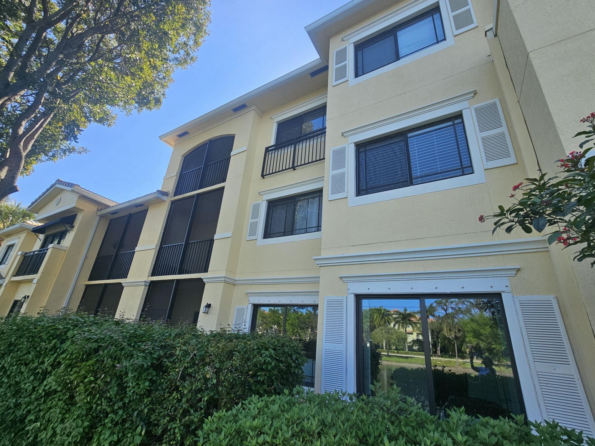 2805 Veronia Drive, Unit 204, Palm Beach Gardens, FL 33410 Photo