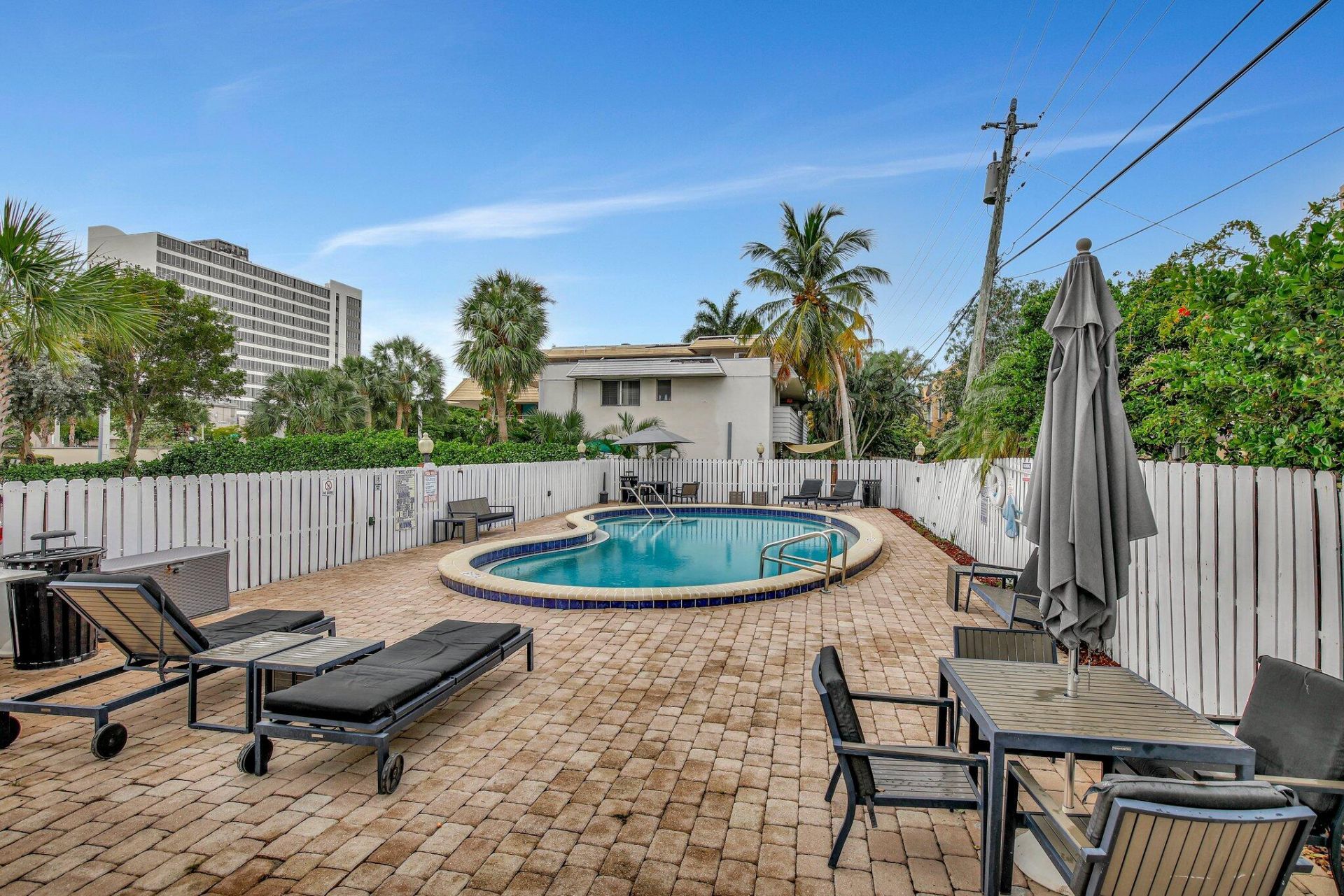 2555 NE 11th Street, Unit 609, Fort Lauderdale, FL 33304 Photo