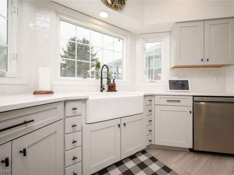 3912 Raintree Circle, Uniontown, OH 44685 Photo 14