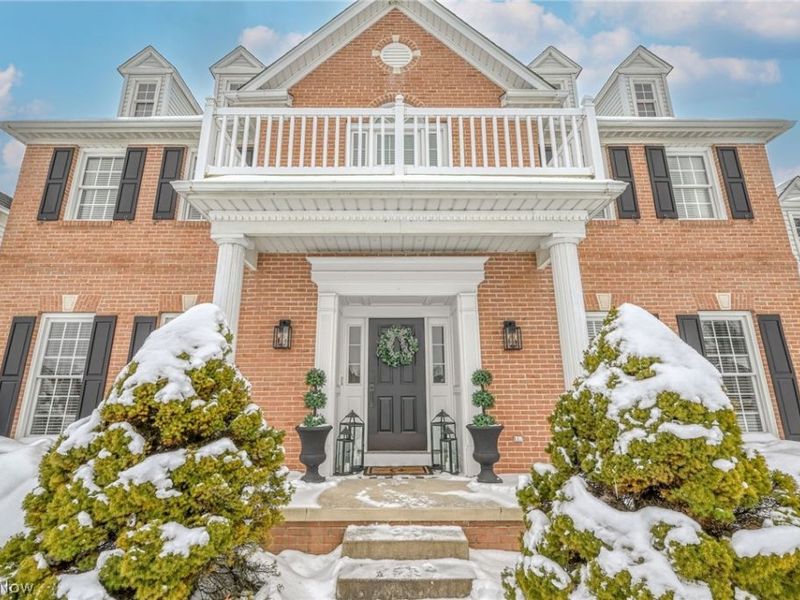 3912 Raintree Circle, Uniontown, OH 44685 Photo 2