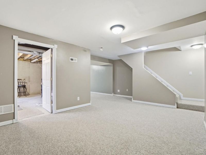 364 Mollie Drive, Hamilton, OH 45013 Photo 34