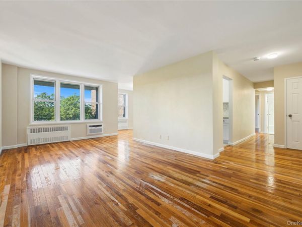 42 Pine Street , Unit 3B, Yonkers, NY 10701