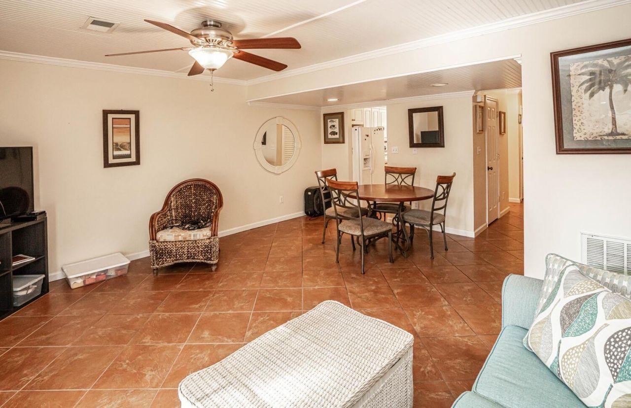 4505 N Kings Hwy. Photo 10