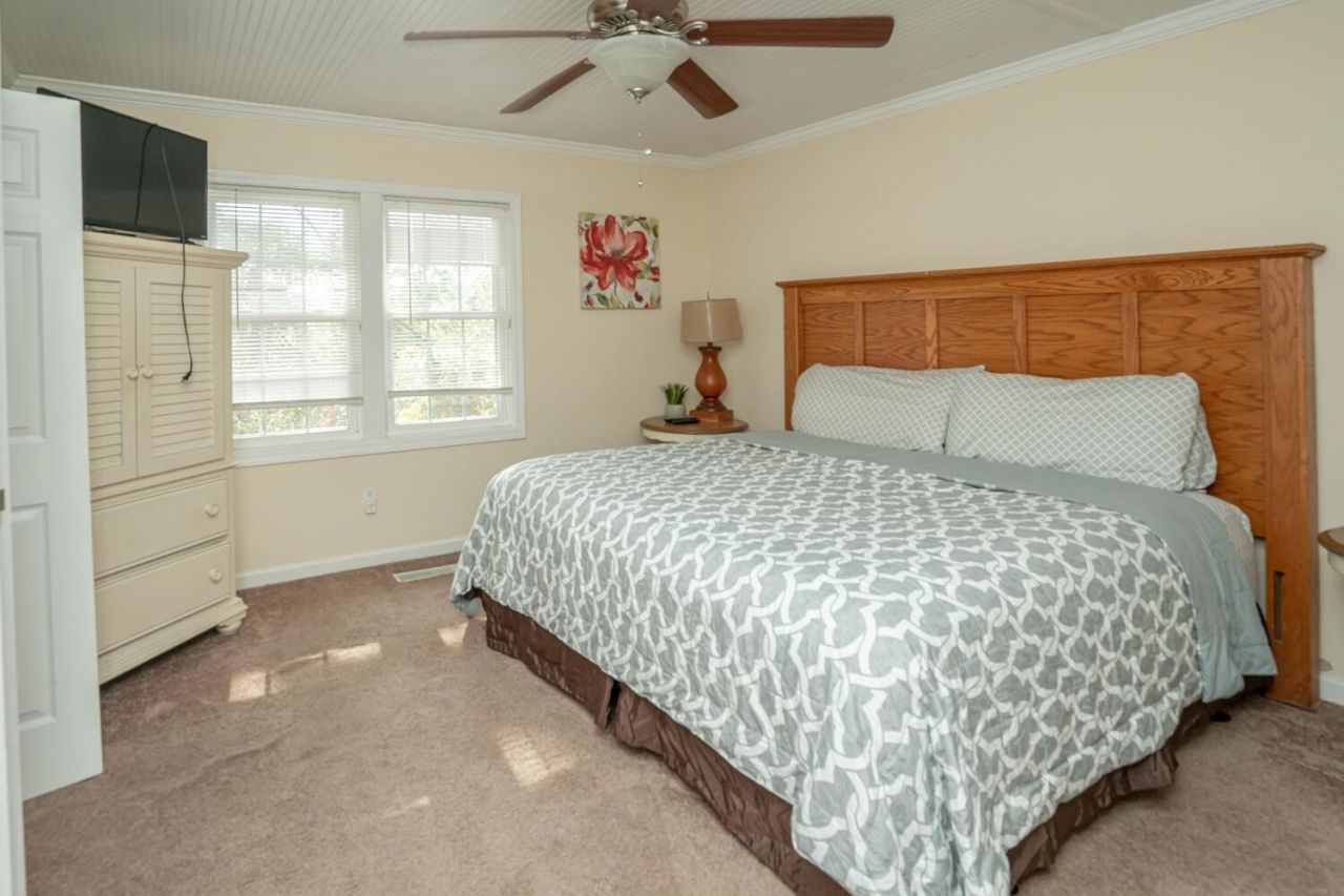 4505 N Kings Hwy. Photo 23