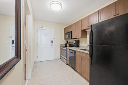 2100 N Ocean Blvd. photo 4