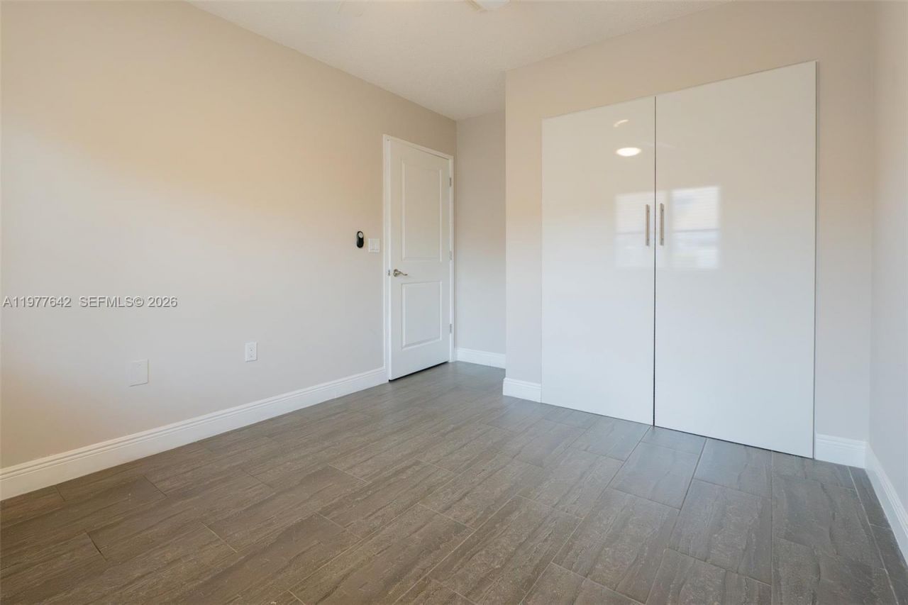 1662 N 14th Ter, Hollywood, FL 33020 Photo