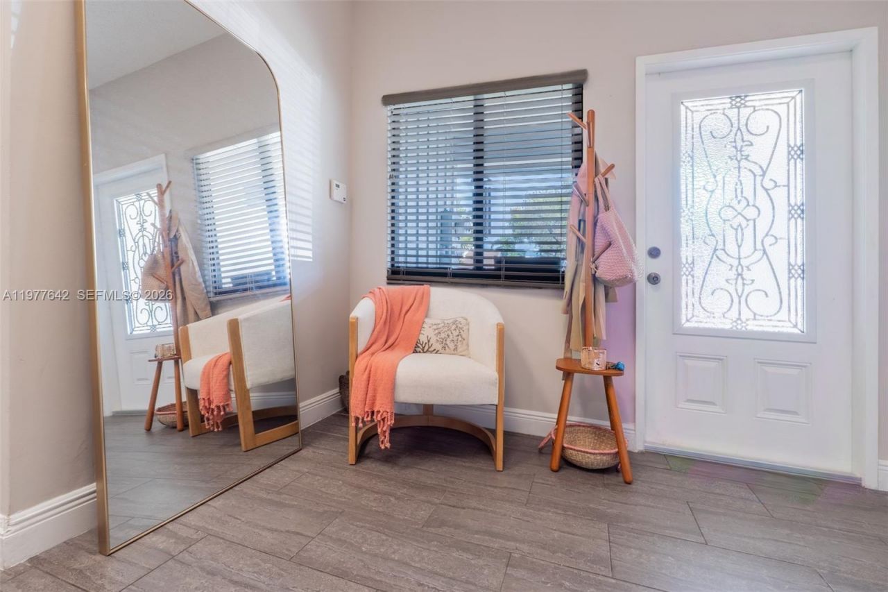 1662 N 14th Ter, Hollywood, FL 33020 Photo